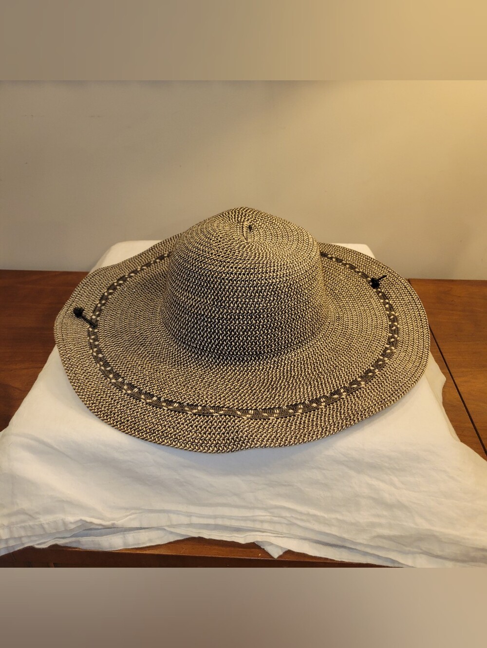 👒EUC~Woven Wide Brim Sun Hat - Black & Natural